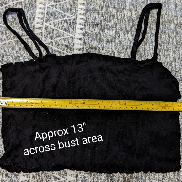 🎉 Free with purchase - Garage brand, xs ladies black crop tank, used - Picture 5 of 6
